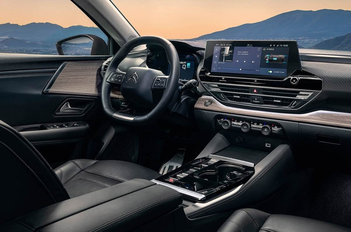 1710487815_Citroen-C5-X-Interior.jpg