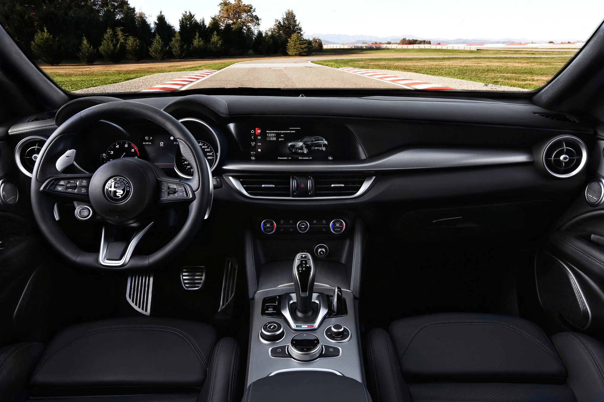 1716359544_191120_alfa-romeo_giulia-stelvio-my2020_26_0.jpg